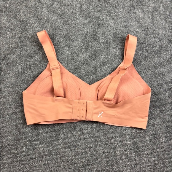 KNIX Women’s Peach Colored V-Neck Removable Pads Wireless Bra size: 4 - Picture 2 of 9
